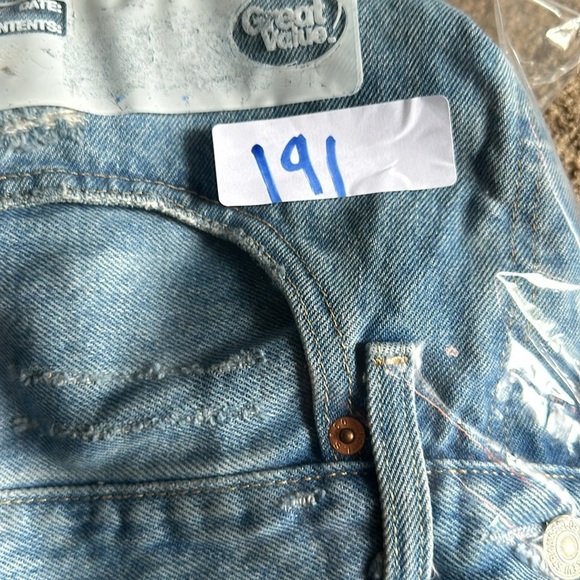 Levi’s Blue Distressed Denim Jean Short Size 27 raw hem cut out 100% cotton - Picture 7 of 8